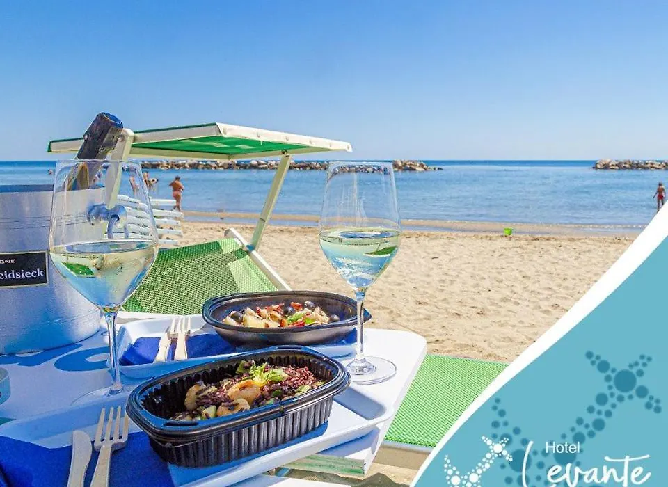 Hotel Levante Sul Mare-1
